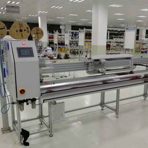 Fully automatic wire twisting machine